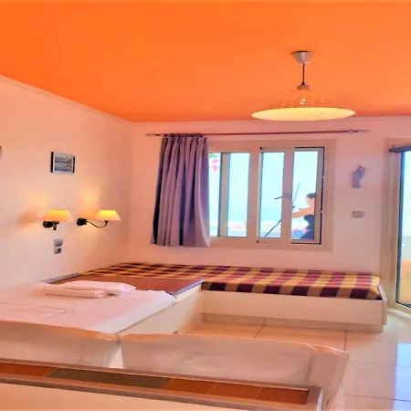 Entire Full View 3 Bedrooms 3 Bathrooms 3 Kitchens Villa *